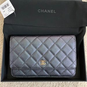 Chanel wallet on chain
